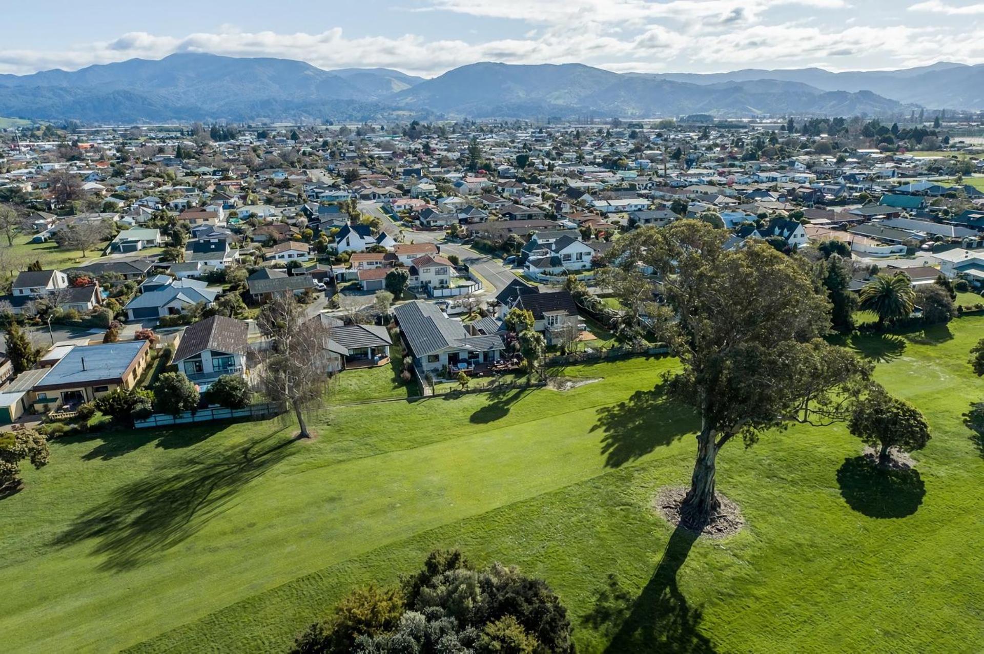 Stay And Play In Motueka Exterior photo